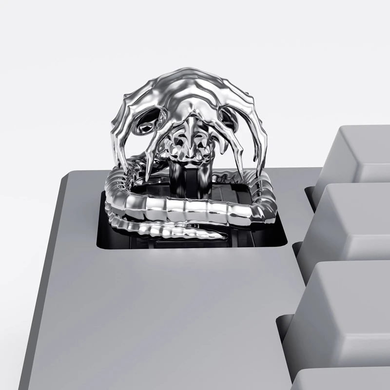 1 Piece Xenomorph Facehugger‌ Metal Keycap Original ‌Copper-alloy Electroplated 1U 1.0X ESC Alien‌ Key Cap For MX Switch