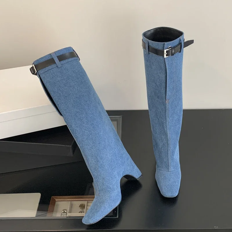

Aneikeh/Новые зимние уличные стильные женские сапоги до колена с пряжкой на ремне, ботильоны на высоком квадратном каблуке, туфли-лодочки для стриптиза