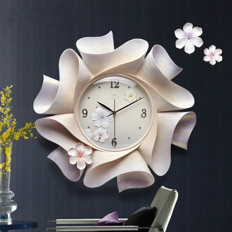 Creative light luxury home three-dimensional decorative wall clock, American modern pure hand-painted pocket watch 57X57 cm