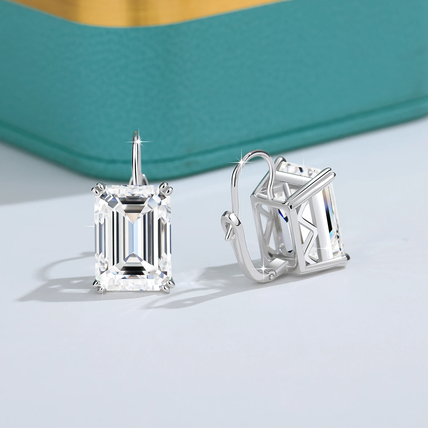 

925 Sterling Silver 10*14mm Emerald Moissanite Clip Earrings for Women Simple Birthday Anniversary Valentine's Day Gift Jewelry