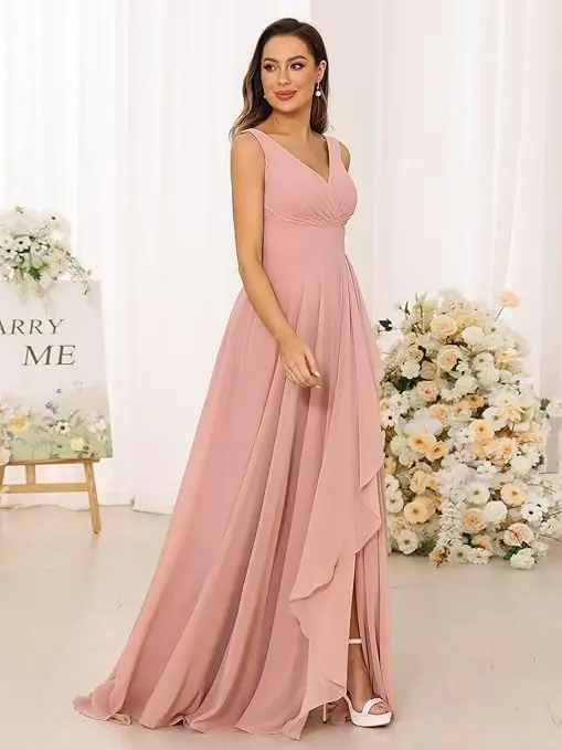 Długa sukienka szyfonowa dla gości weselnych, dekolt w serek, plisowana sukienka dla druhen plus size z kieszeniami, sukienka wieczorowa plus size z rozcięciem.