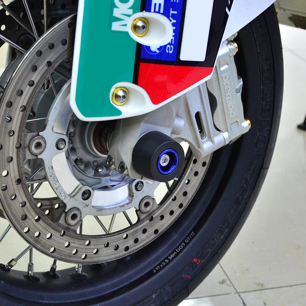 (EU-Lager) Vordere und hintere Achsenschutzringe für KTM 690 Duke /Duke R 690 SMC /SMCR Husqvarna 701 Supermoto – Detail 6