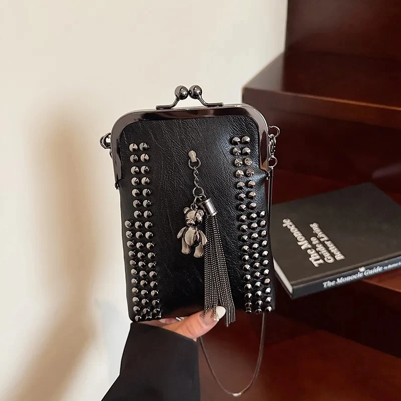 

Cool Fashion Bags Rivet Bag Classic Women's Handbags Purses Leather Chain Women Shoulder Crossbody Lock Bag