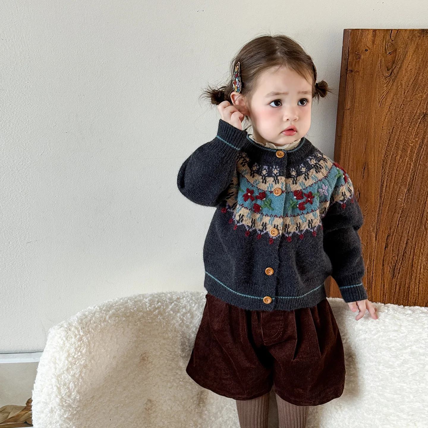 

Children's Clothing Girls Sweater Jacket Autumn 2025 Foreign Style Children's Knitted Cardigan Women's Clothing