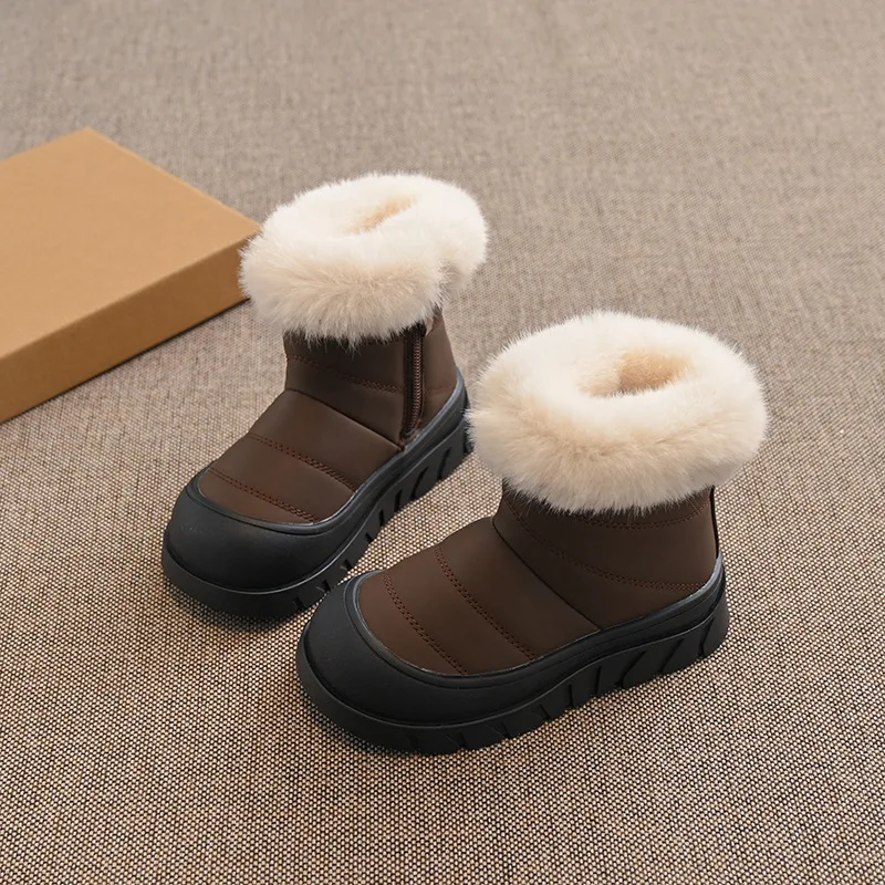 Botas de nieve gruesas para niños, zapatos de algodón antipatadas para niños, nuevo estilo de invierno, botas de algodón peludas a la moda para niñas, 2025
