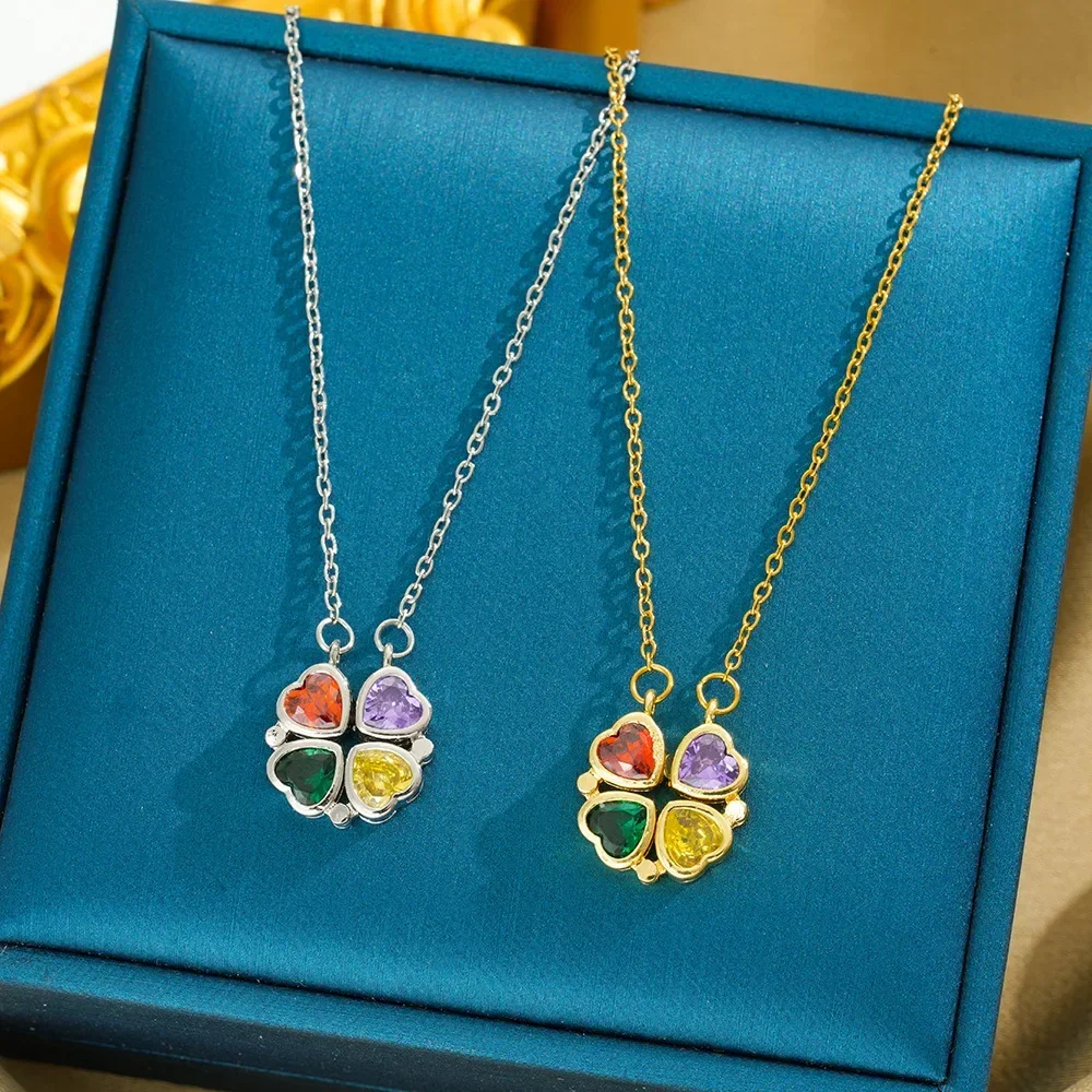 Два модных ожерелья в форме сердца предназначены с циркониевыми четырехлистными цветами с цветущим сердцем в сердце.