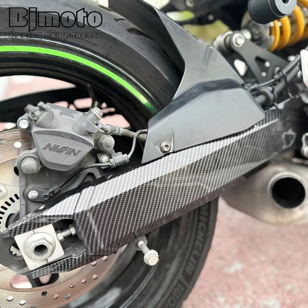 Motorcycle Z 900 Rear Wheel Suspension Rocker Arm Cover For Kawasaki Z900RS Z900 RS 2017 2018 2019 2020 2021 2022 2023 2024