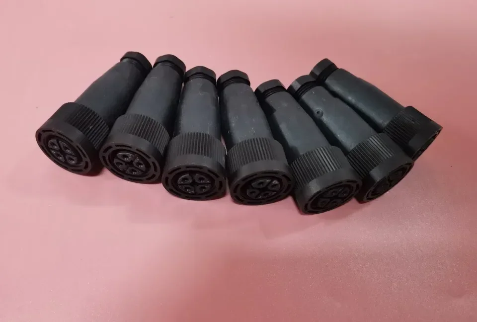 

1pcs [Original actual price] M18x4 connector HYDAC ZBE02 ZBE03 ZBE06 plug in stock