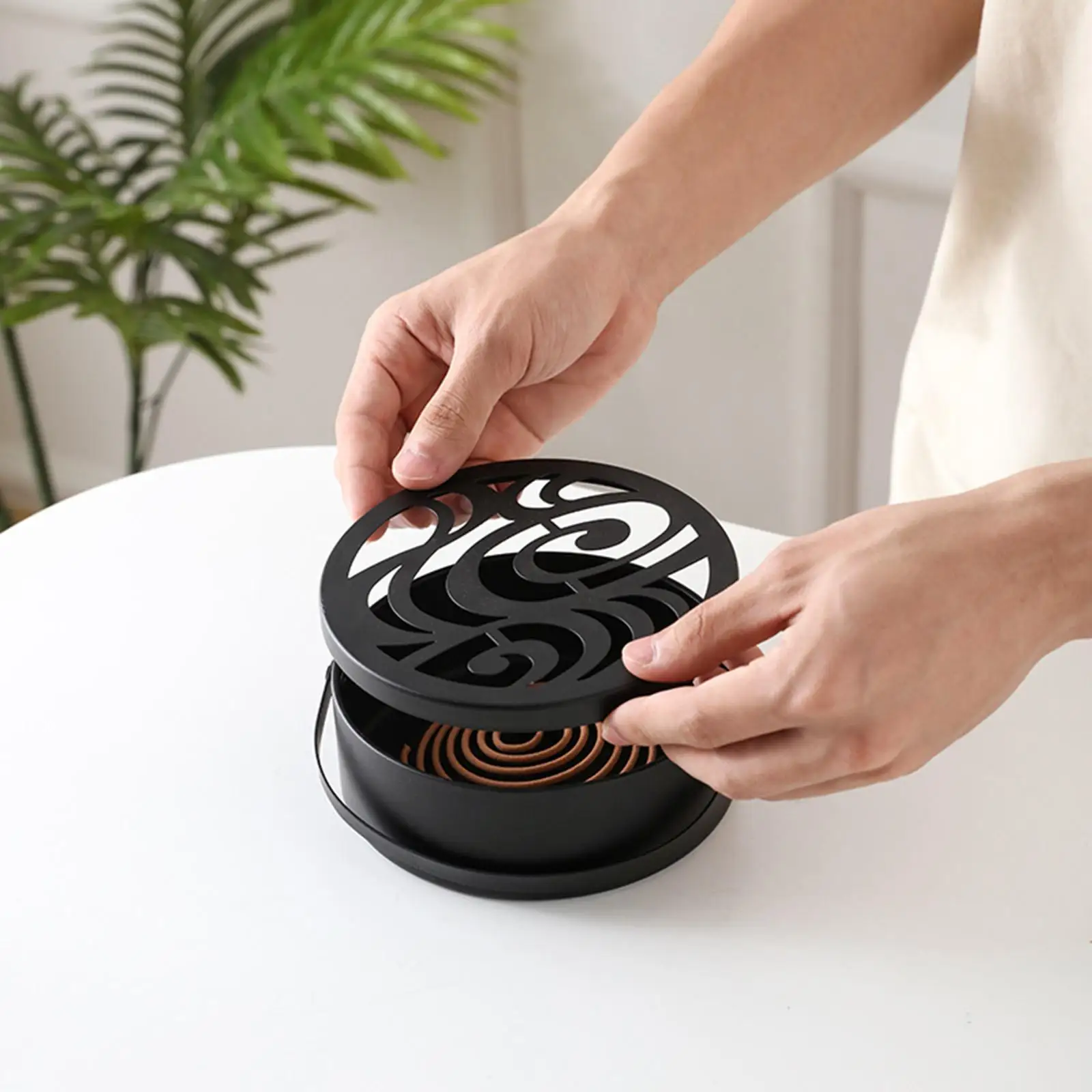 

Retro Style Repellent Coil Holder Incense Burner Ornament Help Sleep Anti Scald Art for Traval Indoor Outdoor Batroom