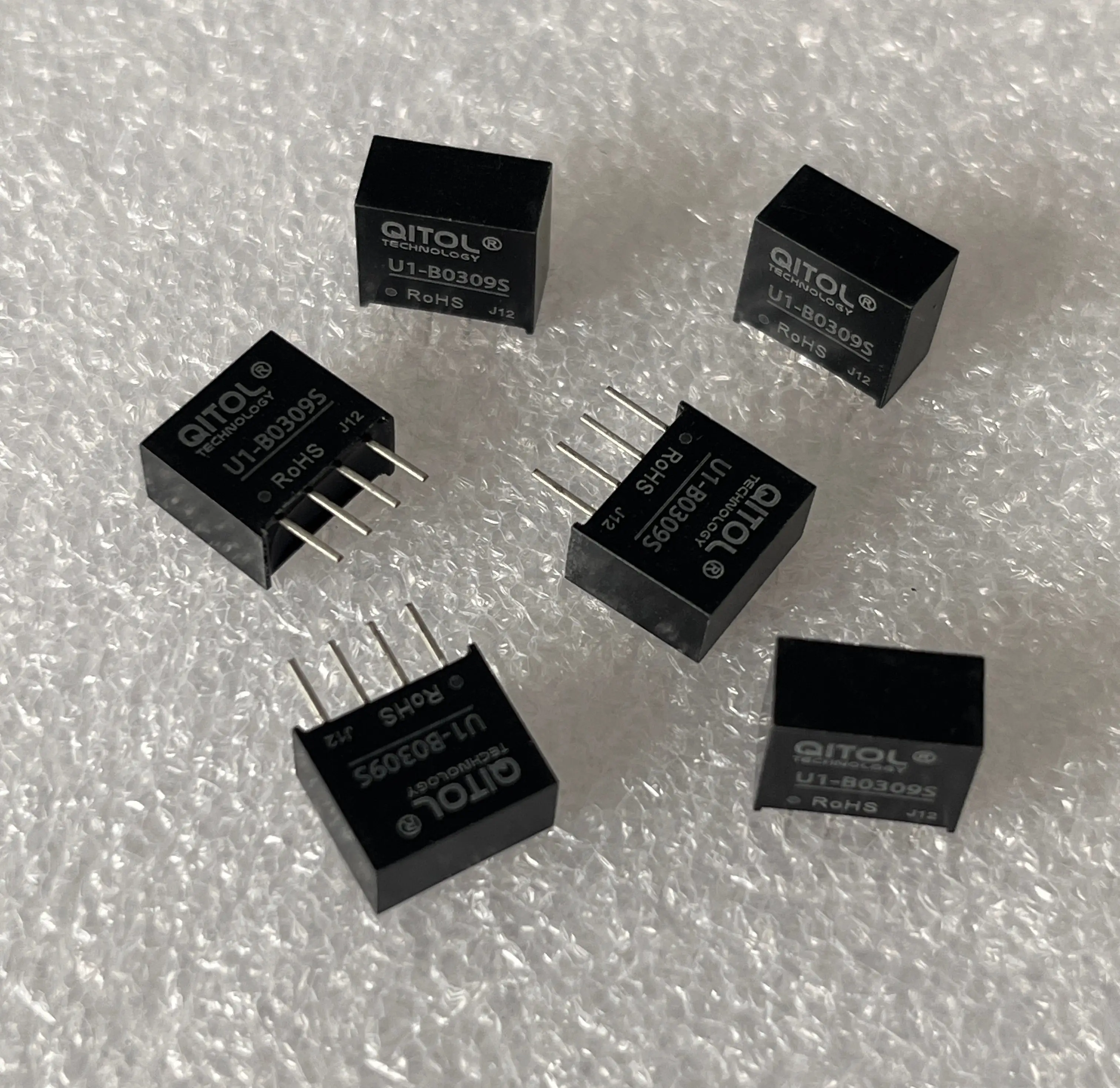 1W U1-B0309S-1WR3 미니어처 DC-DC 전력 변환기 3.3V에서 9VDC로 스텝다운 스위칭 디스커넥터 모듈 전자 부품용