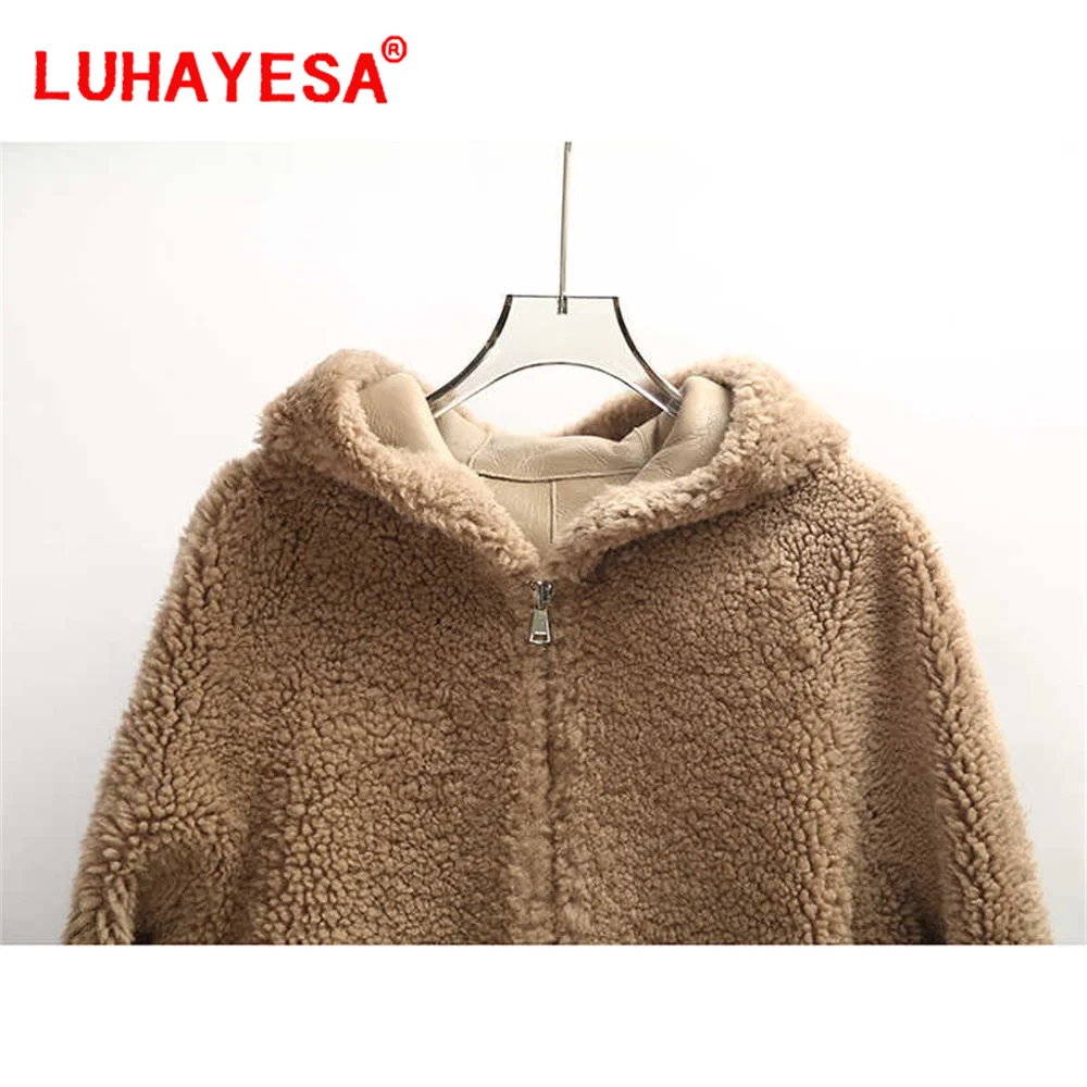 2024 Luhayesa Spain Pearl Merino Sheepskin Fur Clothes Women Hooded Khaki Loose Casual Winter Real Fur Overcoat