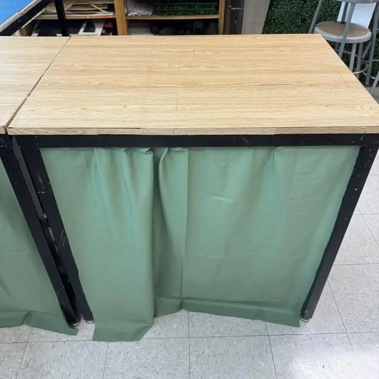 

Thicken Self-Adhesive Floor Sticker 2 Rolls Wood Grain Stickers For Cement Floor Waterproof Wear-resistant Home Recorate Sticker