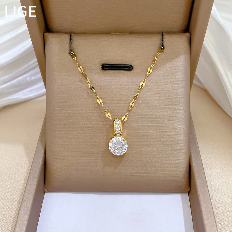 

18K Gold Plated Minimalist Zircon Necklace for Women Titanium Steel Clavicle Chain Light Luxury Jewelry Accessory