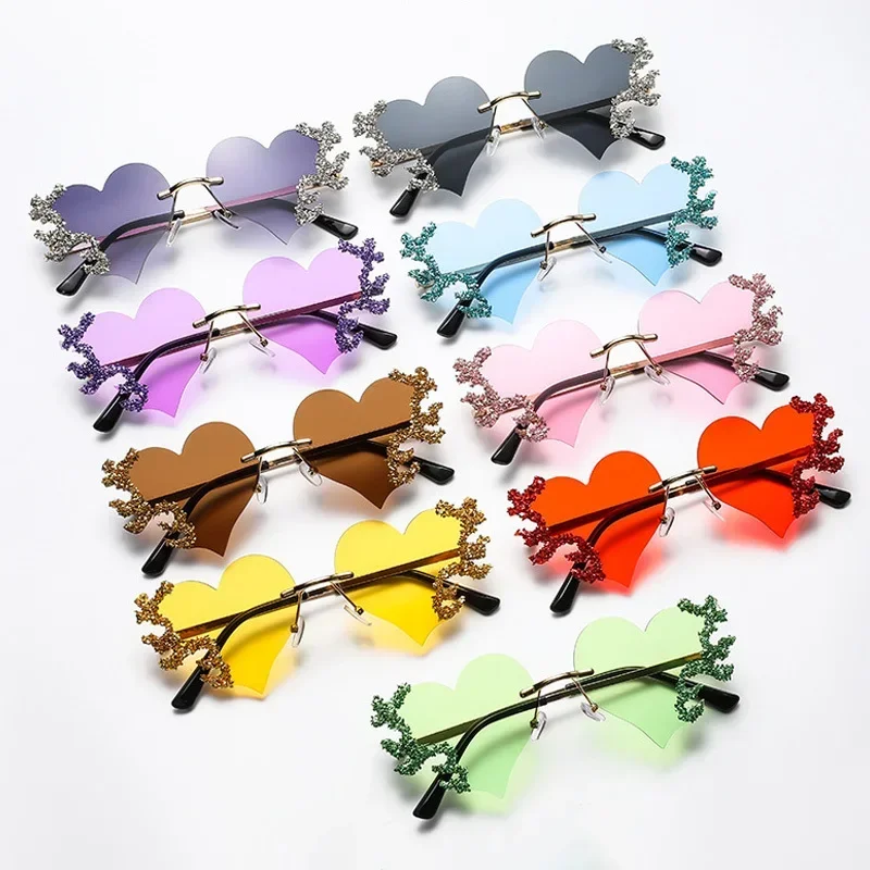 2024 Fashion Heart Shaped Sunglasses Luxury Diamond Funny Personality Rimless Sun Glasses Halloween Party Christmas Decoration