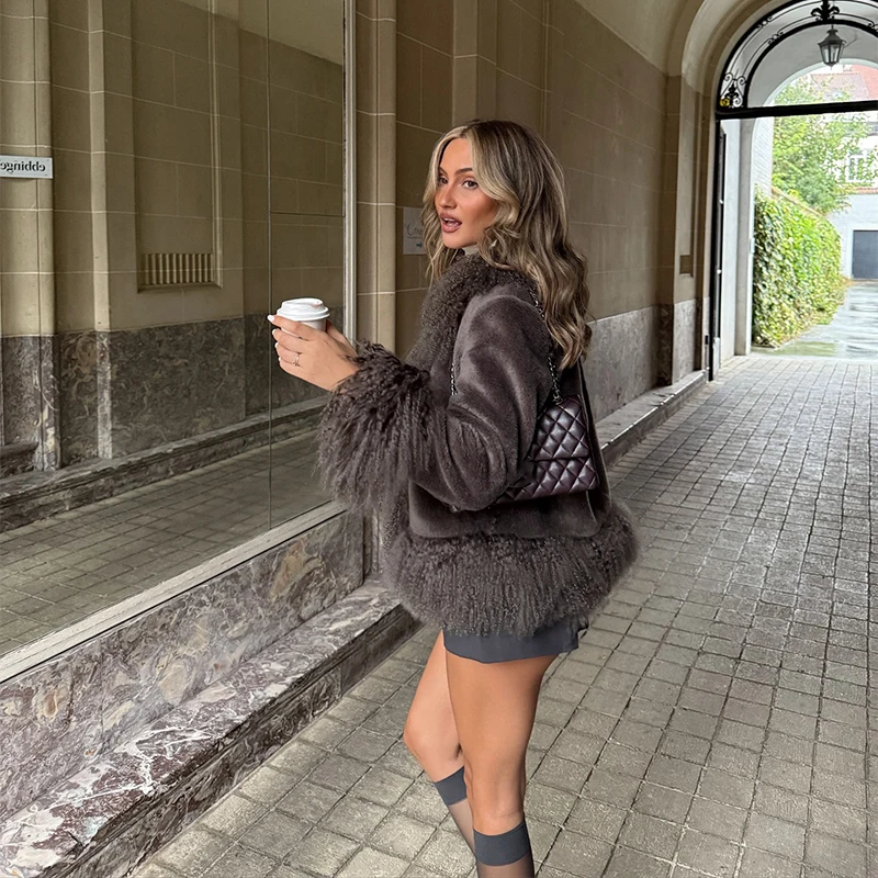 سترات عصرية كلاسيكية من الفرو الصناعي للنساء معاطف مفتوحة غير رسمية من القطيفة لخريف وشتاء 2025 ملابس خارجية أنيقة ودافئة عصرية