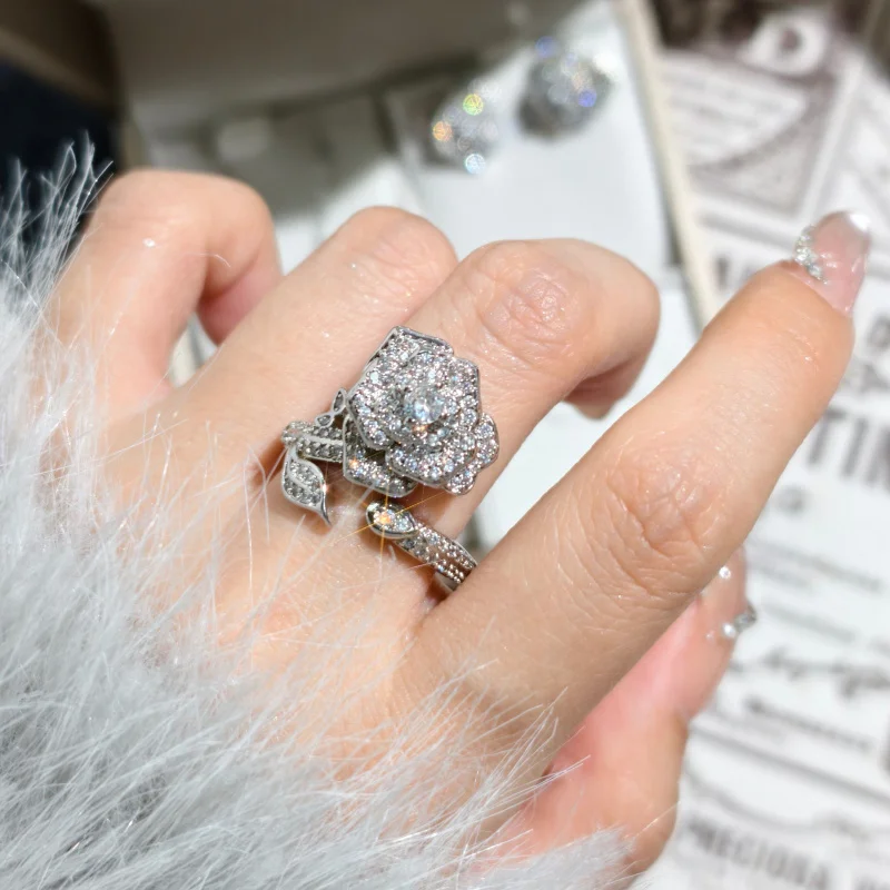 

Роскошное кольцо с розой Micro Pave Full Diamond Light для женщин, серьги, кулон, элегантные универсальные ювелирные изделия Ins Camellia