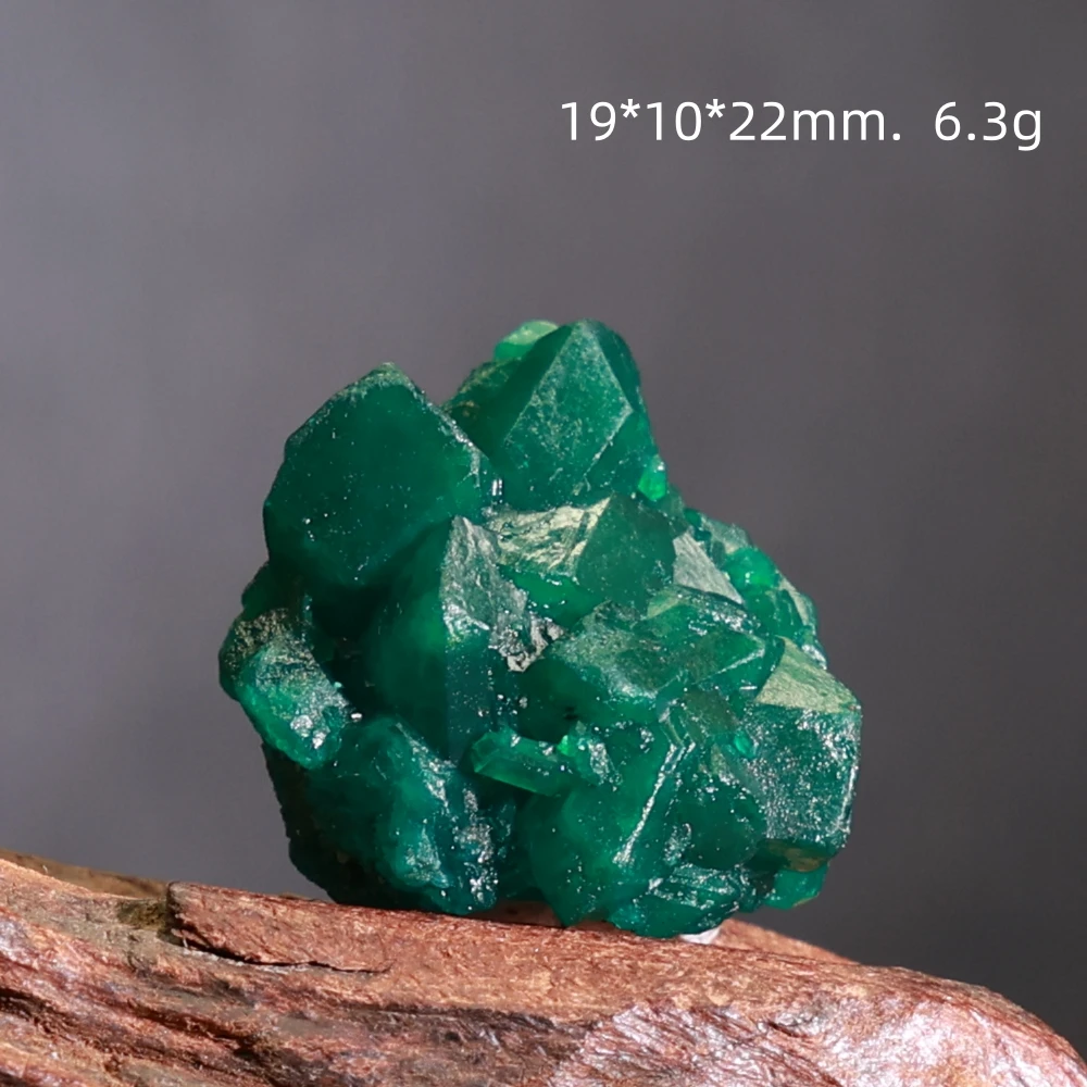 Natural stone, vanadium lead stone, mineral specimens from crystal caves, quartz clusters, raw stone decorations, unprocessed po
