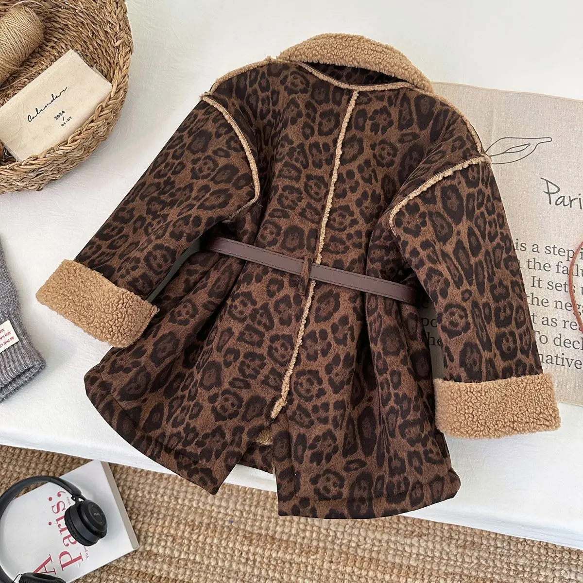 2026 Autumn Winter Girl Jacket Leopard Print Lamb Fleece Lining Thick Warm Lapel Single-Breasted Coat 2-6Y Kids Fashion Snowsuit
