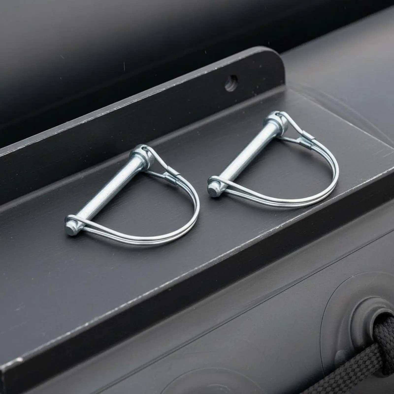 Transom Wheel Pin Zinc Plated Hauling Wheel Pin Carbon Steel Construction