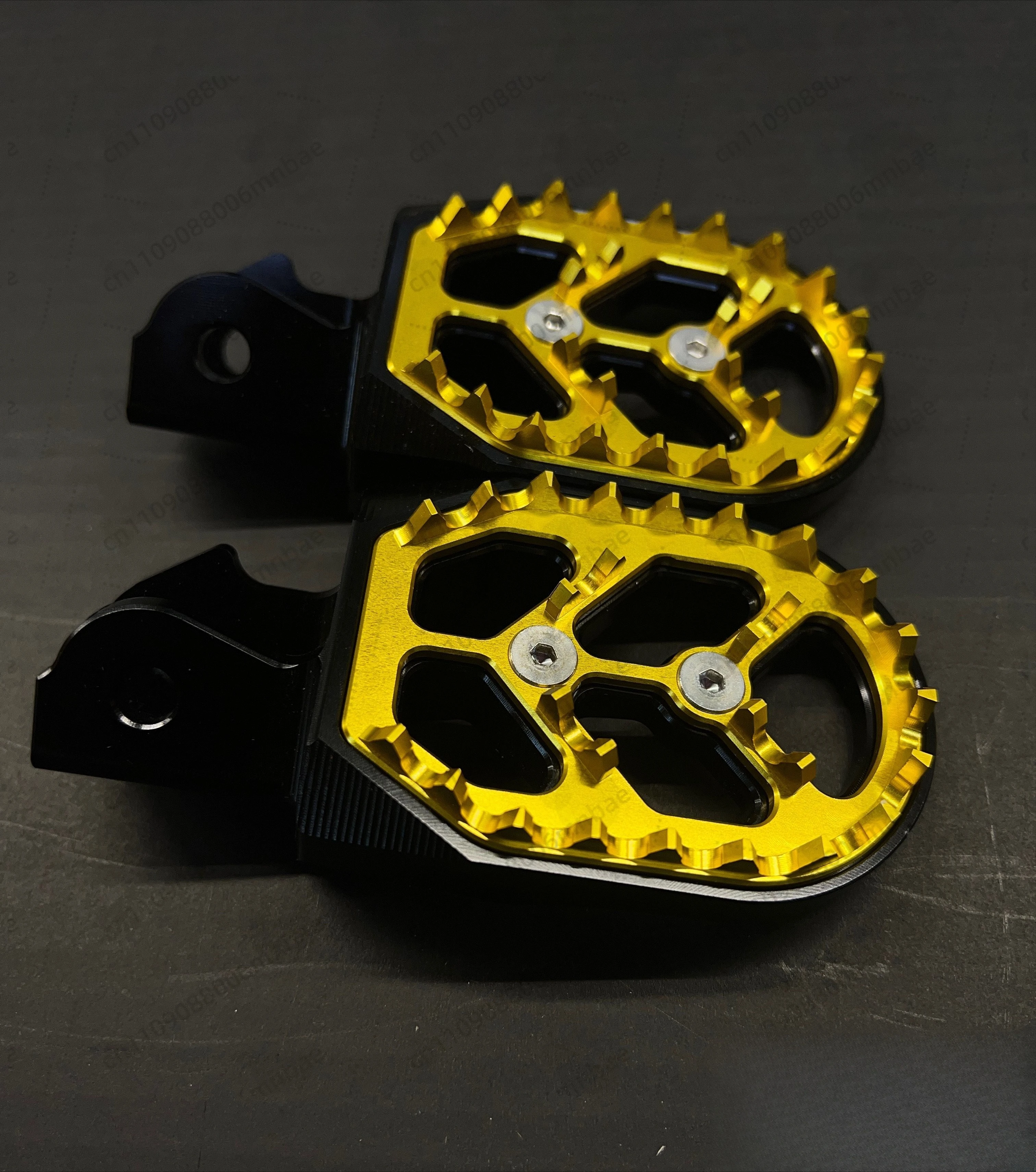 Modified widened pedal with studs for Light Bee x/s, factory installation without trimming, pedal