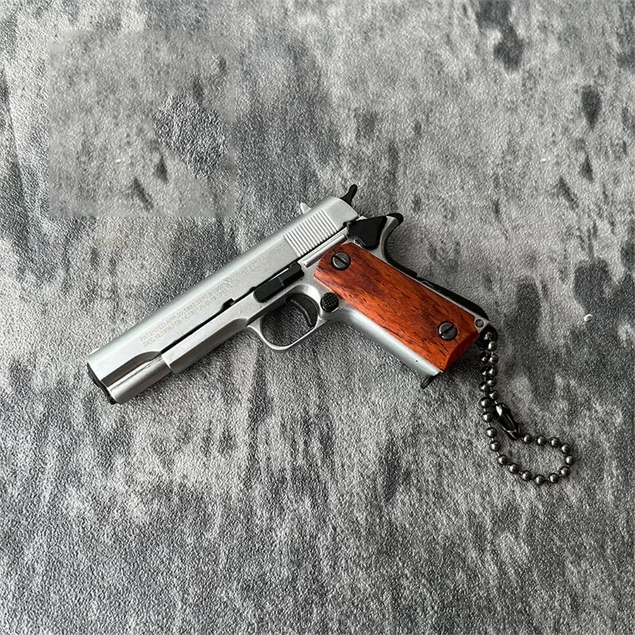 1:3 Metal Colt 1911 Premium Detachable Pistol Metal Pubg Toy Gun Model Collection Decorations Wooden Gift Alloy Keychain