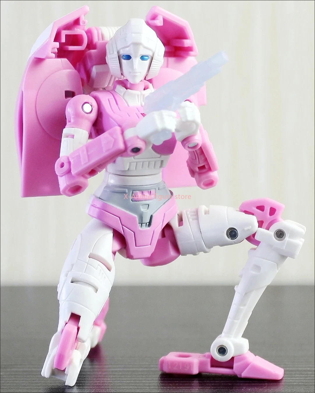 In Voorraad Hasbro Oorlog Voor Cybertron Earthrise Verbeterde D-Klasse Arcee Siege Kingdom Robot Autobot Figuur Transformatie Speelgoed gift