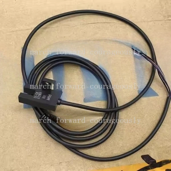 

Датчик фотоэлектрический Omron EE-SX672-WR EE-SX672P-WR - новый, оригинальный и подлинный продукт