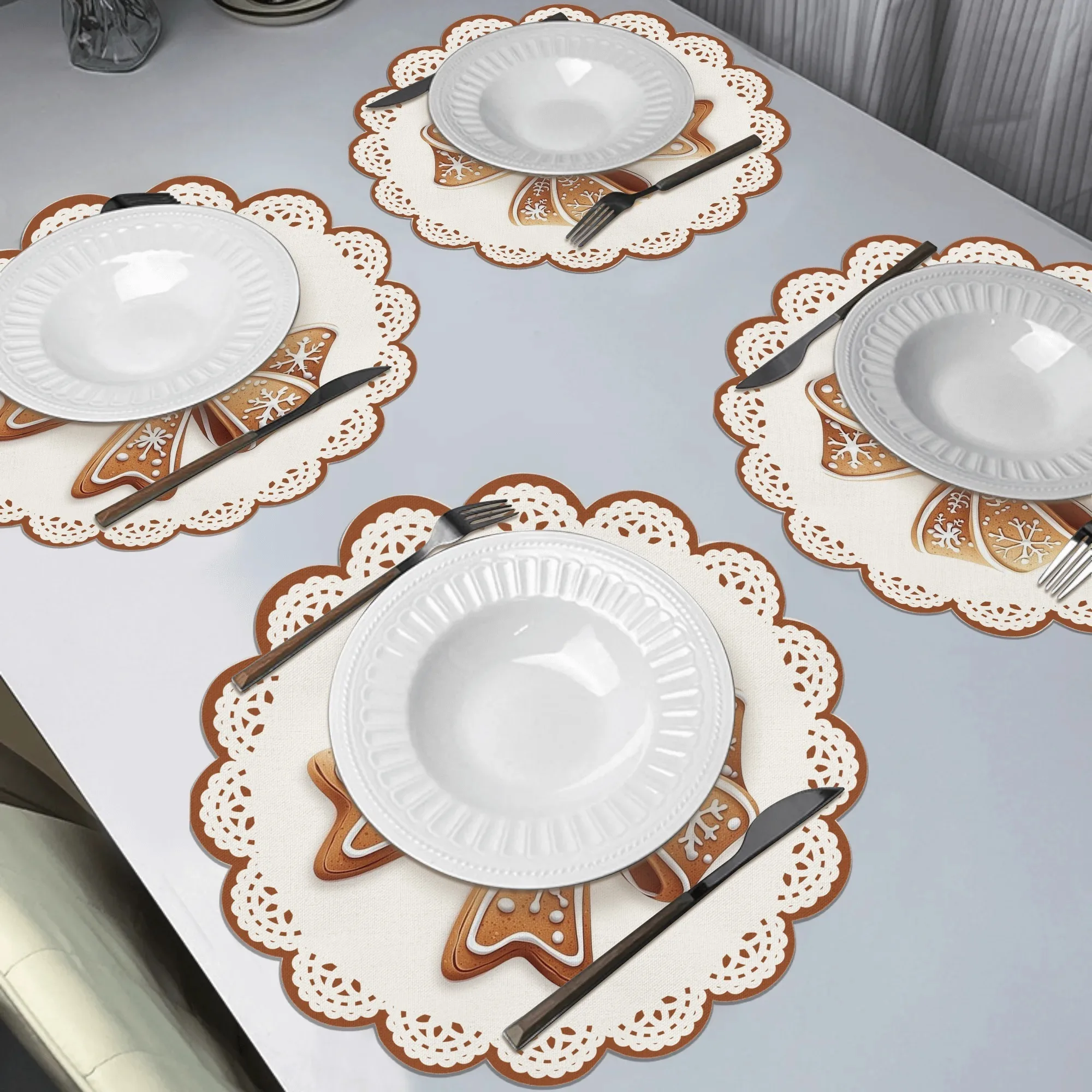 2/4/6/8Pcs Christmas Round Placemats Made of Polyester Woven Fabric, Printed with a Bunch of Christmas Red Pine Trees and Cookie Patterns, Washable, Suitable for Holiday Table Decoration
