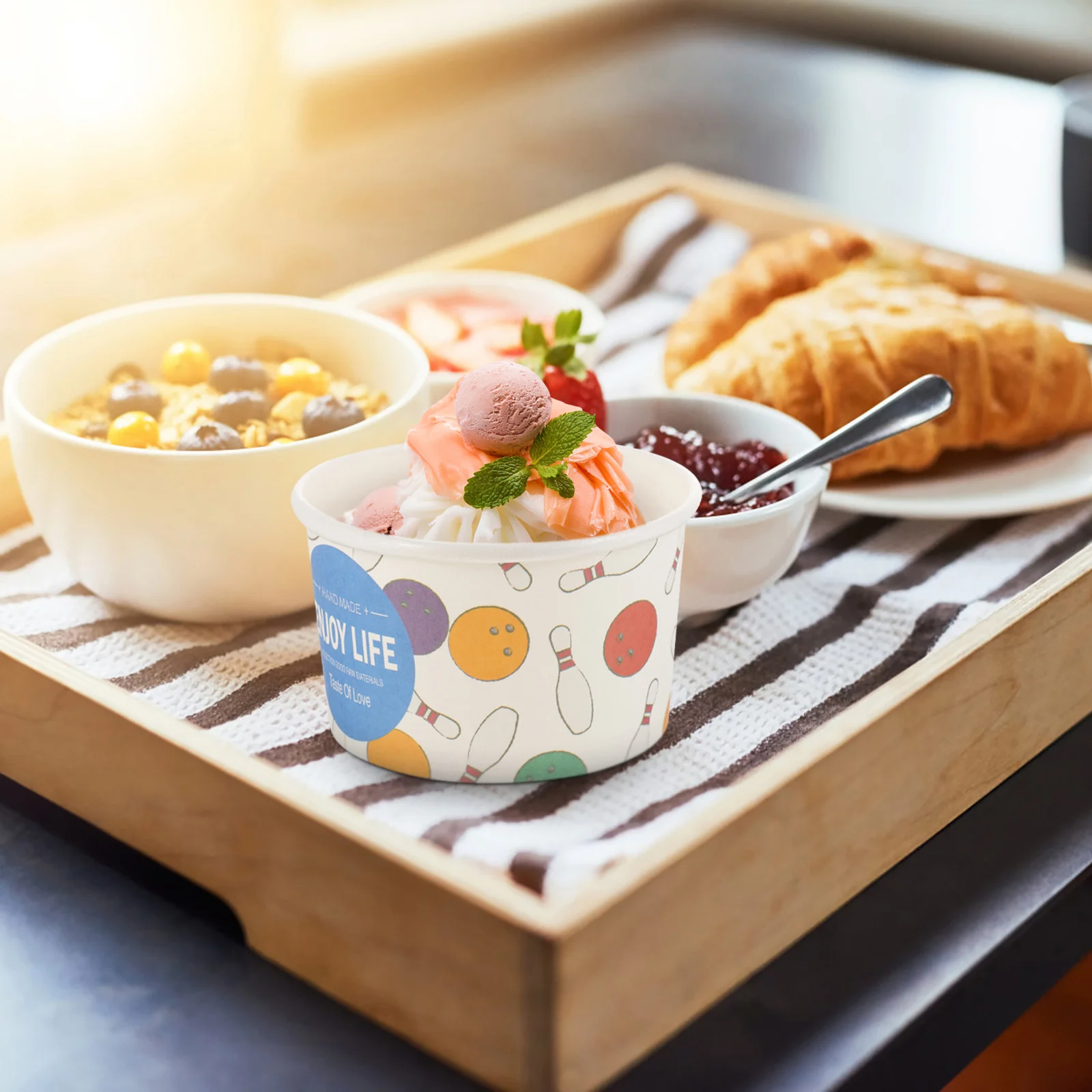 

50Pcs Disposable Ice Cream Paper Cups Reinforced Rim Durable Dessert Bowls Party Camping Supplies Ice Cream Bowls