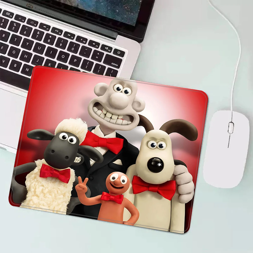 W-Wallace&Gromits Gaming Mouse Pad XS Small Mousepad For PC Gamer Desktop Decoration Office Mouse Mat Deskmat Rug