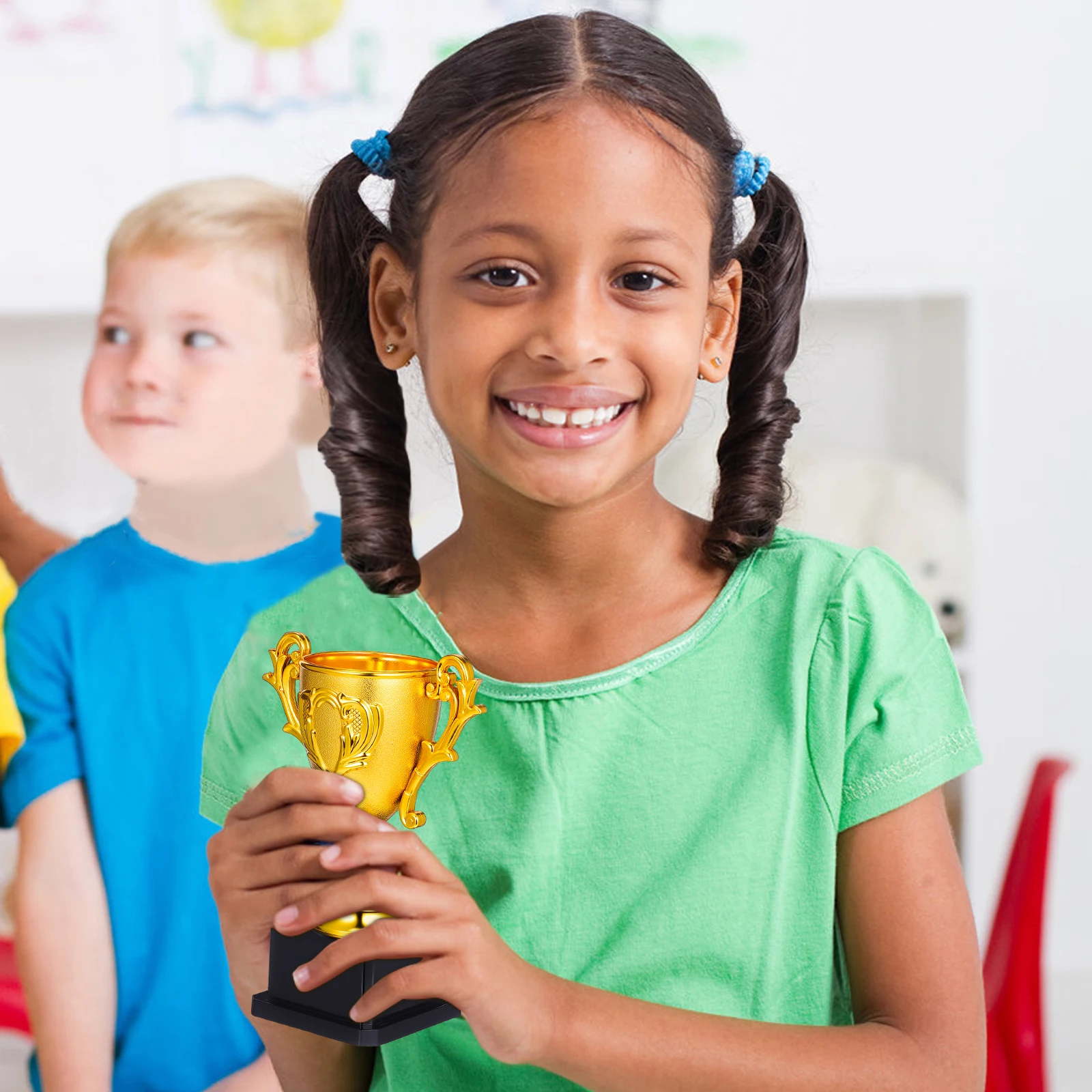 

Plastic Trophy for Kids Creative Competition Sports Winner Award Cup Base Party Favor Award Trophies Plastic Trophy