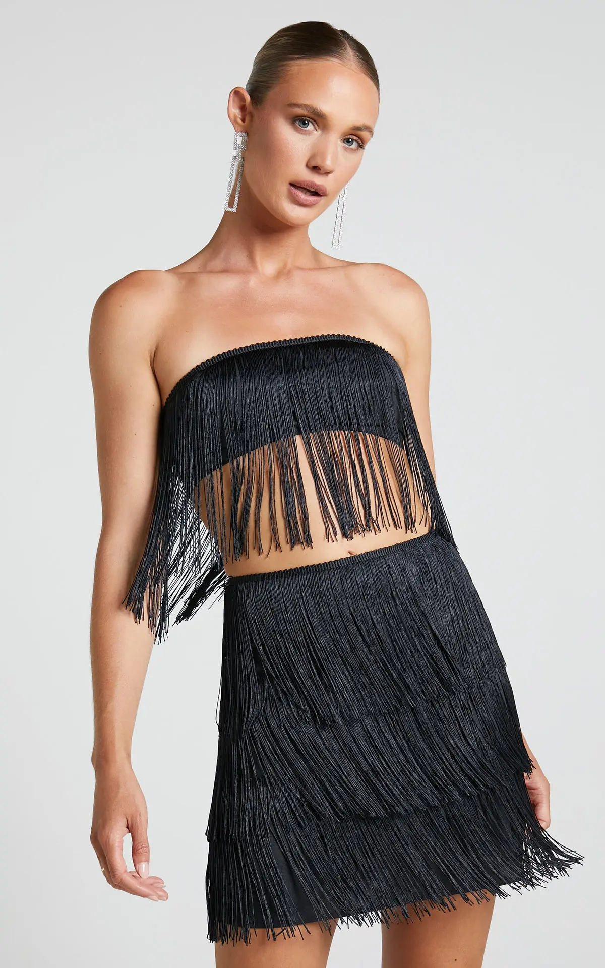 SKMY Sexy Backless Women Clothing Strapless Crop Tops And Mini Skirt Tassel Patchwork Solid Color Two Piece Set Outfits