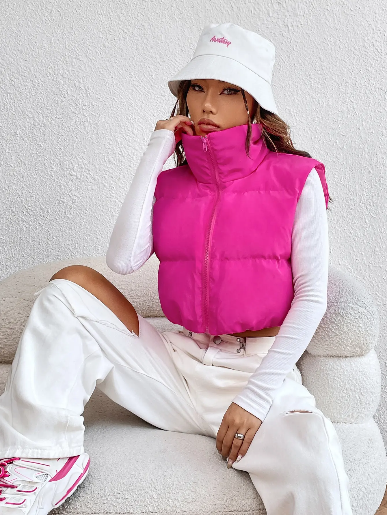 Różowa, krótka kurtka bez rękawów z zamkiem błyskawicznym dla kobiet - ciepła, lekka kurtka zimowa