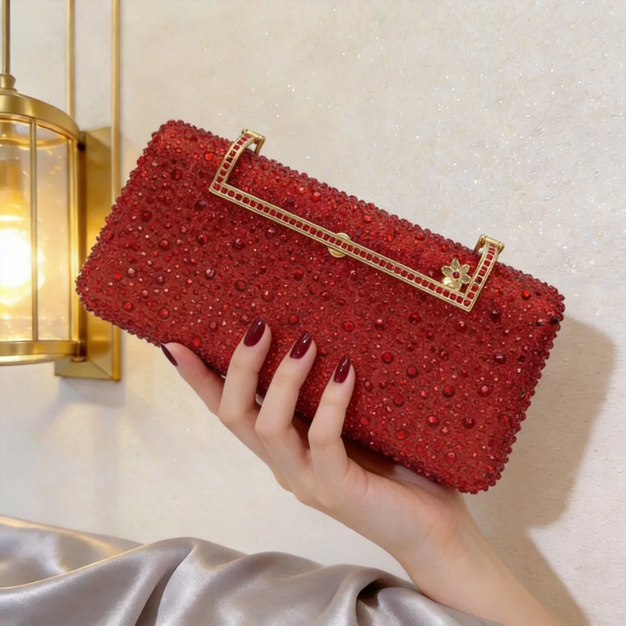 

5 Colors Crystal Evening Bags Lady Women Sparkling Diamond Evening Handbags WHTUOHENG Clutch Purses And Handbag Wedding Purse