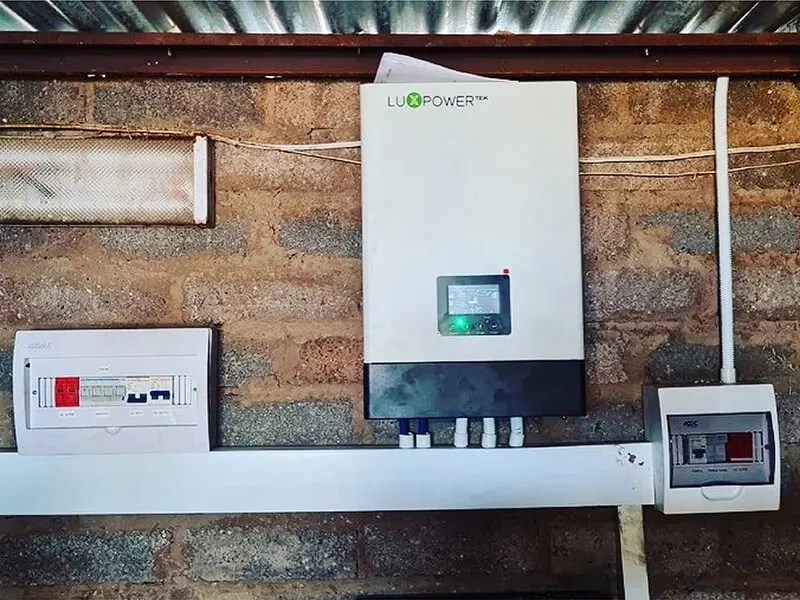 LUXPOWER SNA 5000 off grid 5kw falownik solarny zaawansowany równolegle do 50kW