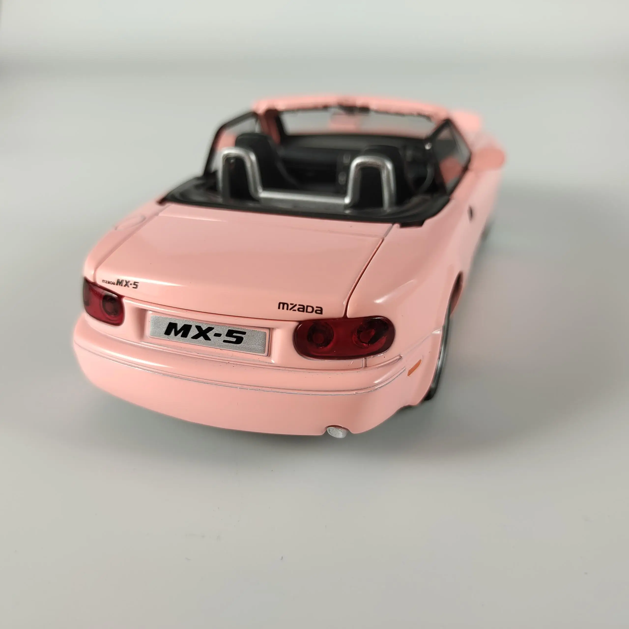 カービングミニ★ German Sport Coupe | Pink Edition – Minibricks