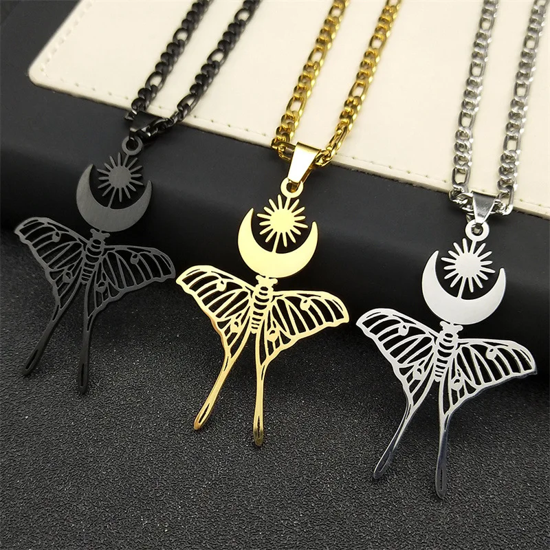 2024 new fashion holloway crescent butterfly necklace male pendant pendant stainless steel hip hop men's sweater chain jewelry