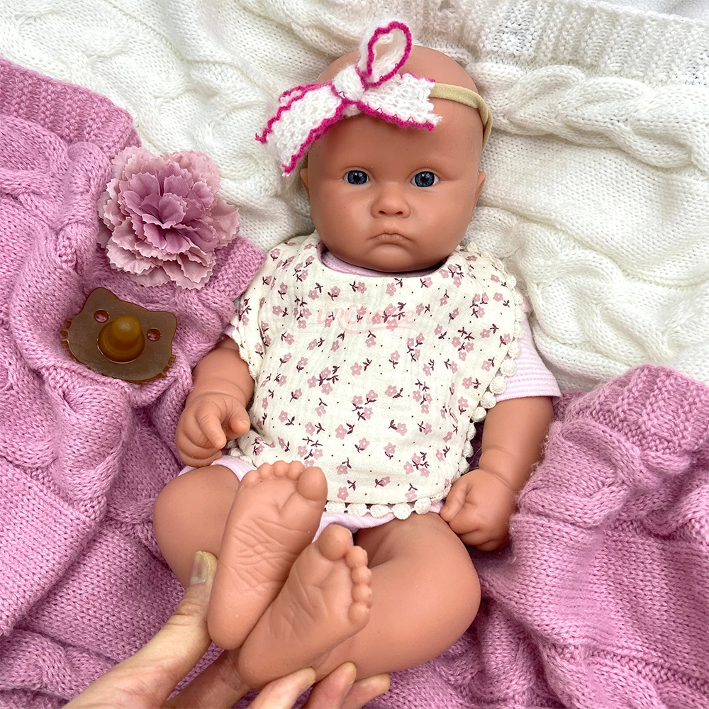 ตุ๊กตาซิลิโคนรีบอร์นแบบ DIY ขนาด 45 ซม. สำหรับเด็กผู้หญิง  ยังไม่ได้ลงสี  สามารถเปิดปากได้  เหมาะสำหรับเป็นของขวัญสำหรับคนรักตุ๊กตาและนักสะสม