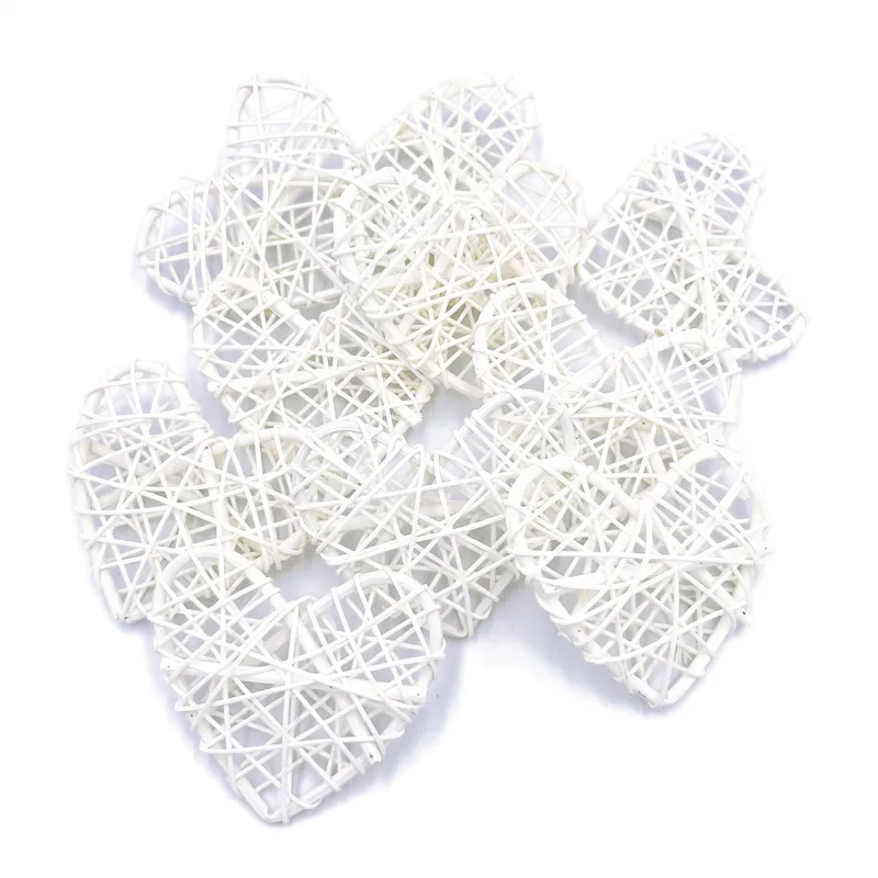 

100pcs 7cm Rustic Wicker Rattan Heart, Natural Rattan Wicker Heart for DIY Craft Xmas Tree Wall Hanging Decor Vase Filler(White)