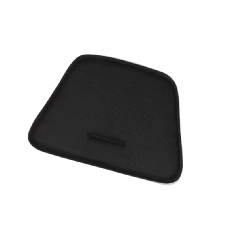 وسادة إدراج مريحة لعربات الأطفال، تصميم مجوف يسمح بالتهوية وتفاصيل سريعة الجفاف