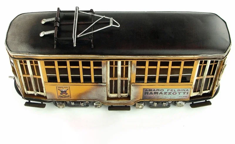 2021 high quality hot sale vintage Tin handmade car model tram Antique Iron crafts gift in Milan Italy