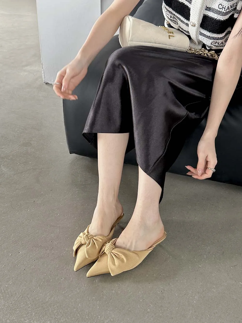 Pointed Toe Women Slippers Summer Outside Mules Shoes Low Heeled Bow Deisgn Black Rose Beige Khaki Casual Mules Loafers 35-39