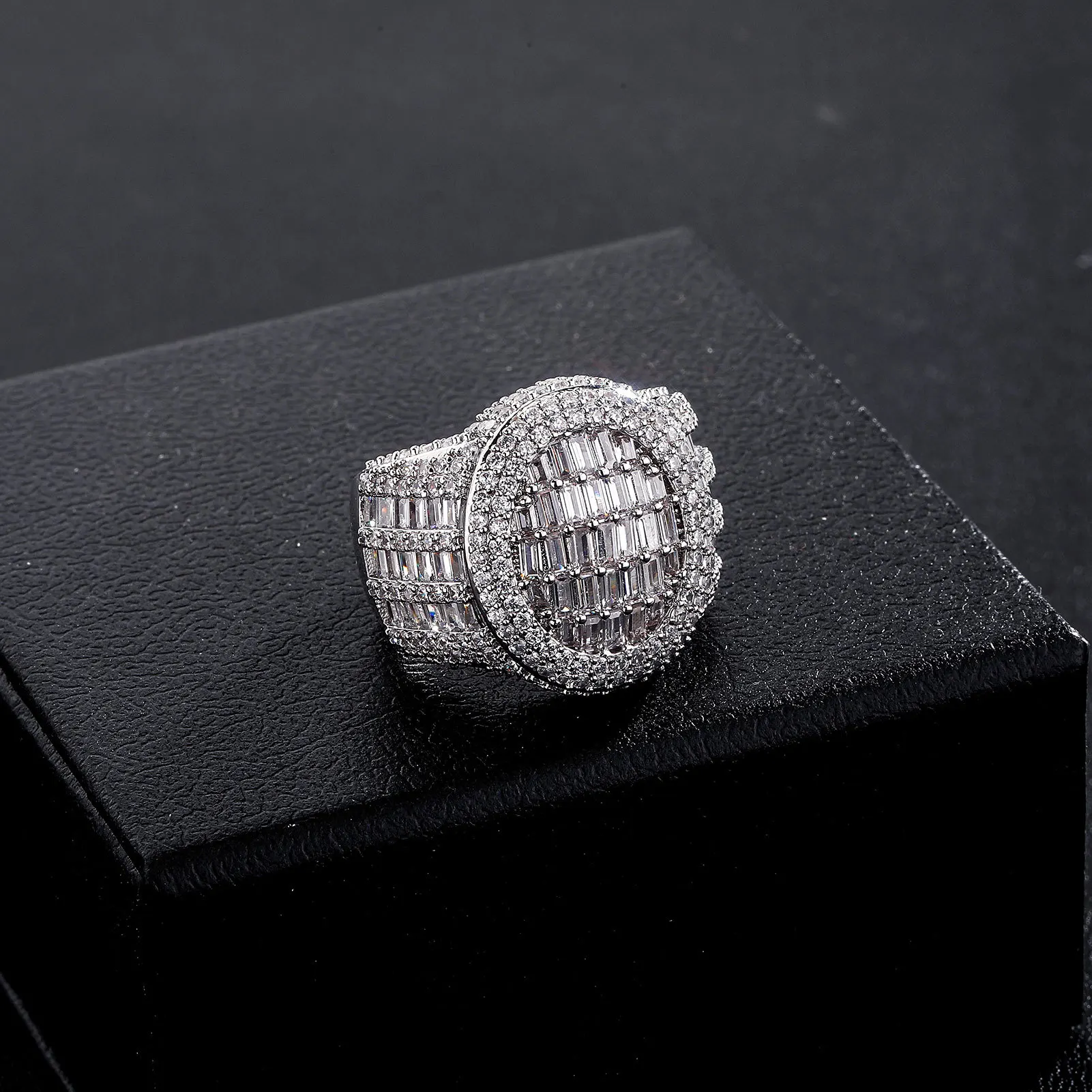 

Iced BaguetteCZ Rings for Women Round Shape AAAAA Prong Setting Cubic Zirconia Rings Fashion Jewelry for Gift