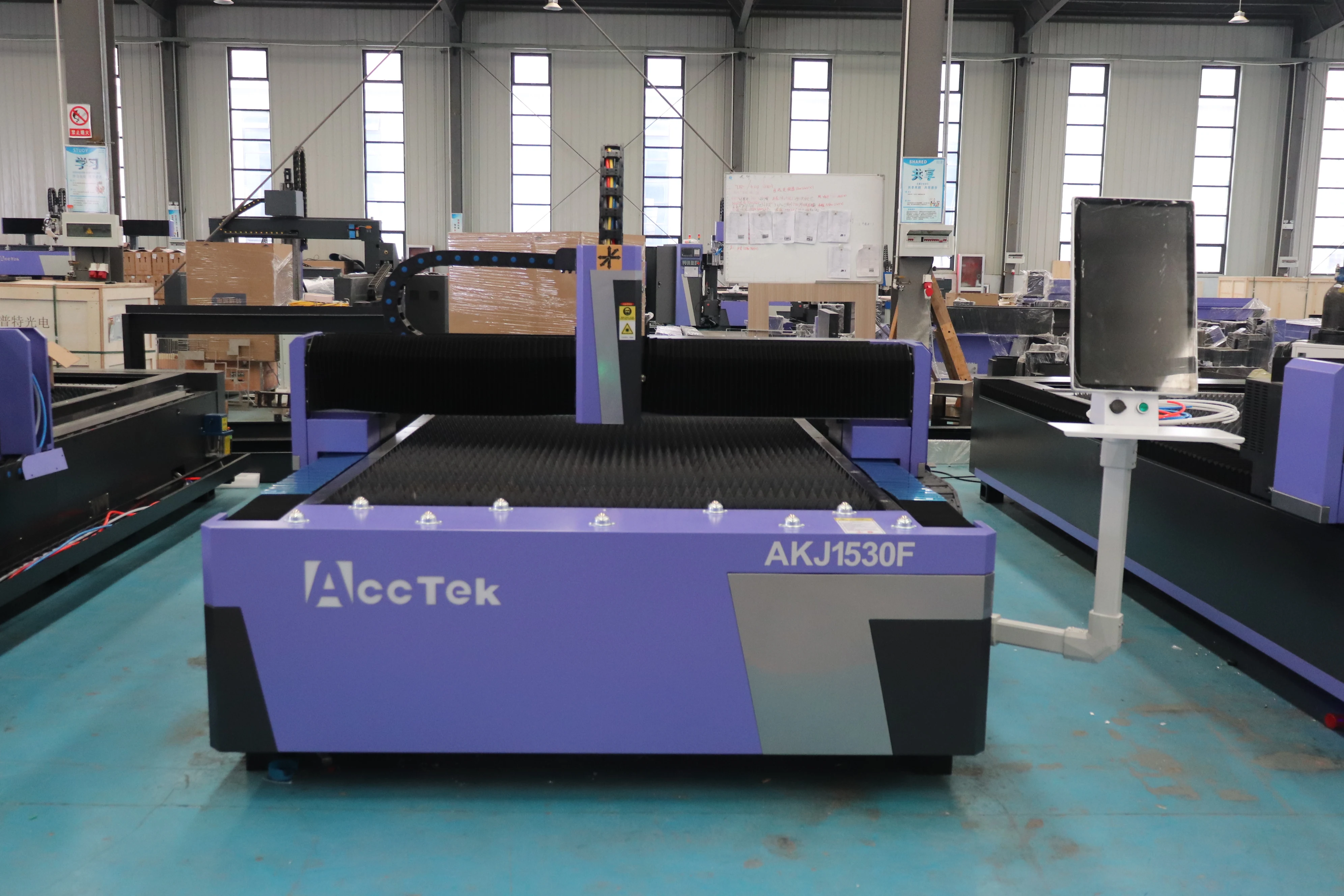 1000W 1500W 2000W 3000W 4000W 6000W Fiber Laser Cutting Machine for Carbon Stainless/Aluminum Steel / Metal Sheet Plate