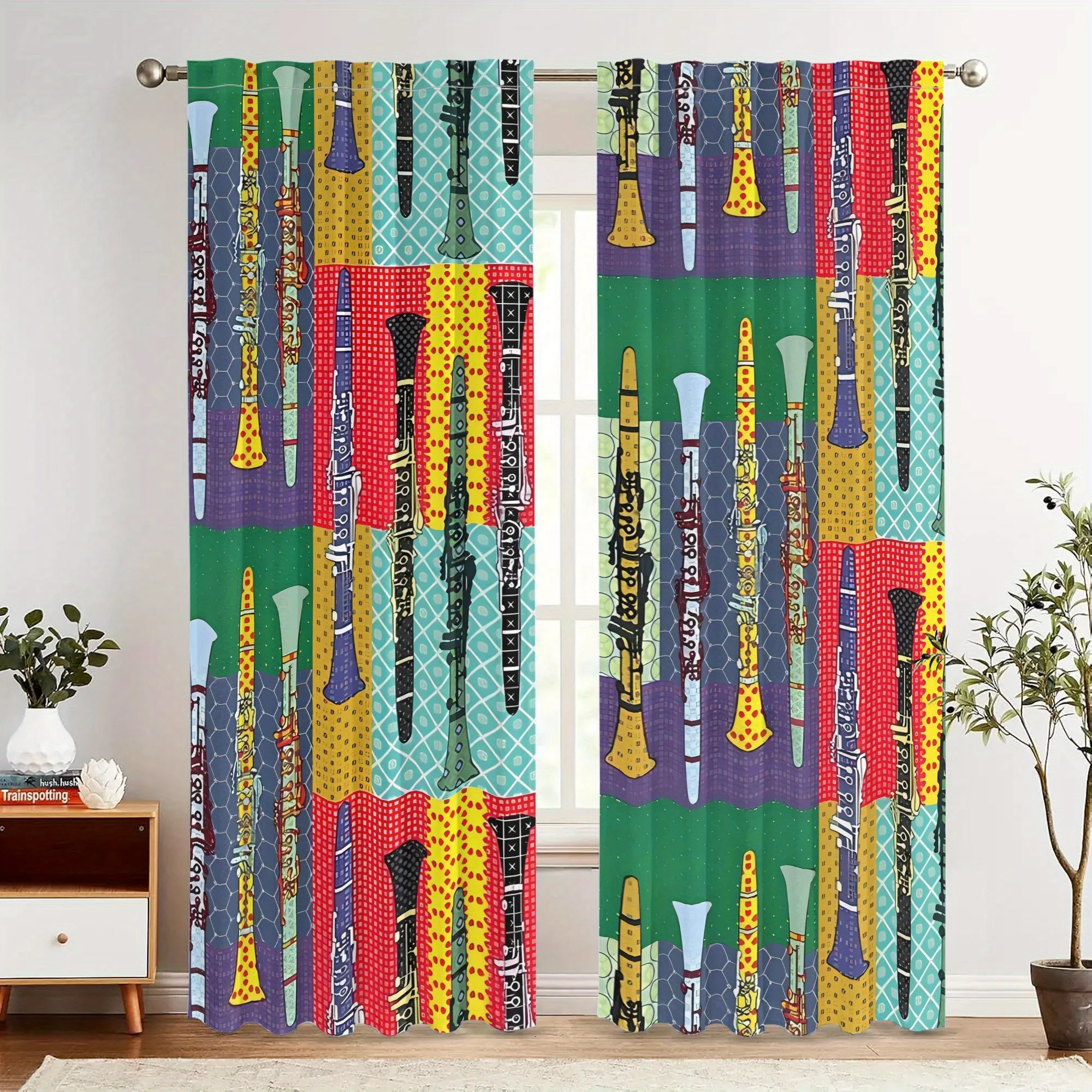 Retro music-themed pattern curtains, pole-mounted installation. Suitable for living rooms, bedrooms, dining rooms and hotels.