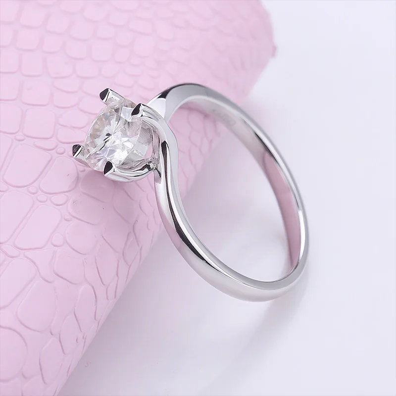 Рисунок 3 - Обручальное кольцо SKYLUXE