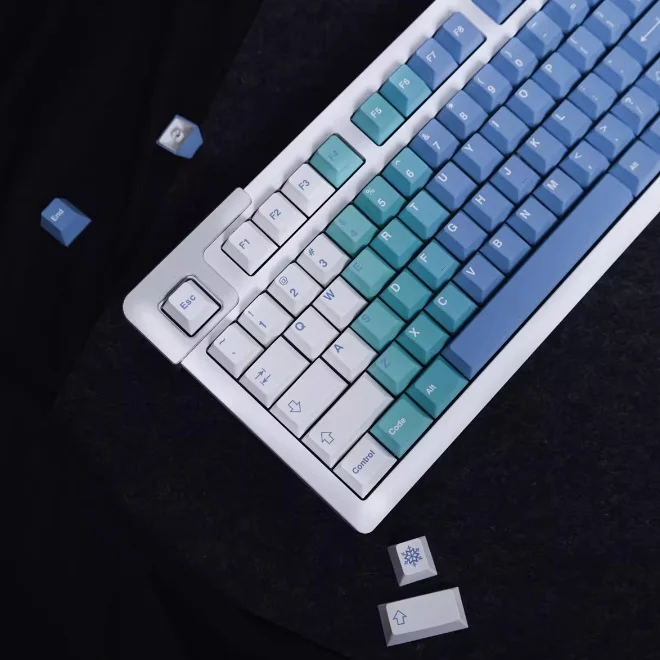 GMK Yeeti Blue White Gradient Keycap Factory Height, PBT Material, Thermal Sublimation Suitable For 61/64/68/75/84/87/96/98/100