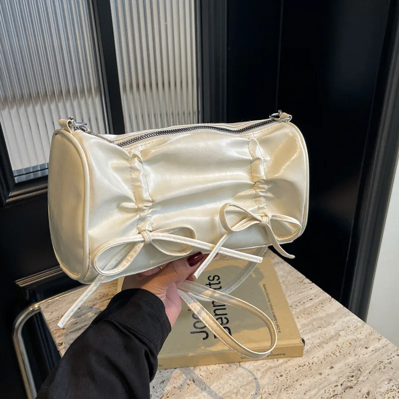 Wrinkled Fashion Korean Single Shoulder Crossbody Bags for Women, Zipper Closed, New Versatile Leather Handbag