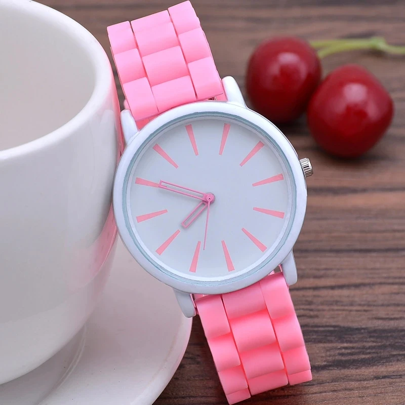 Dameshorloge siliconen dames grote wijzerplaat vrouwelijke student eenvoudig, modieus, elegant quartz horloge Reloj CE76