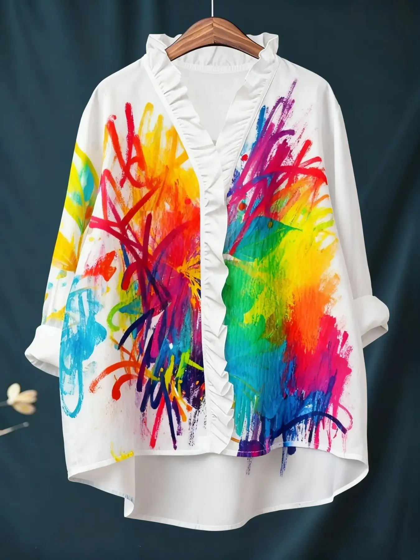 2026 new V-neck casual top, women's long sleeved lace shirt, retro floral print design, suitable for daily outings,